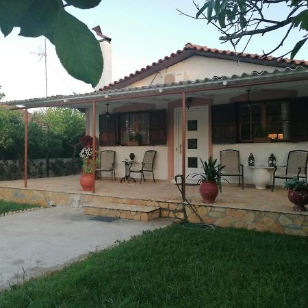 Tota'S Family House, 4 Min Walk To The Beach Levendokhorion Exterior photo