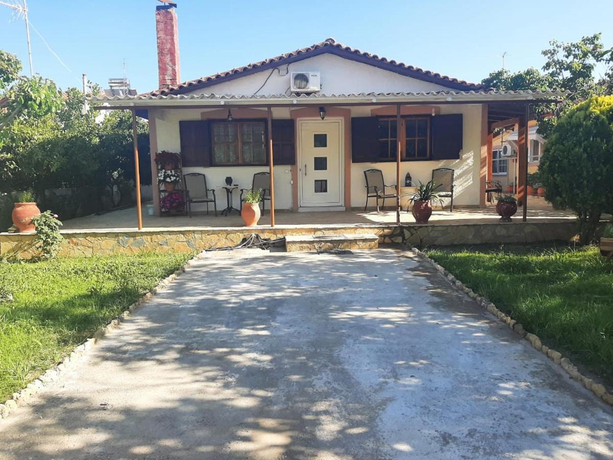 Tota'S Family House, 4 Min Walk To The Beach Levendokhorion Exterior photo